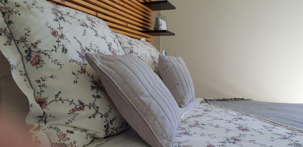 Logis Hotel Du Lac Neuvic  المظهر الخارجي الصورة