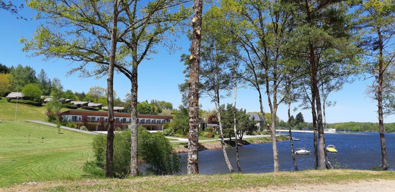Logis Hotel Du Lac Neuvic  المظهر الخارجي الصورة
